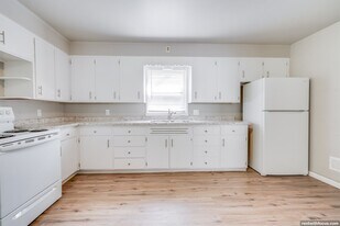 528 5th St in Menasha, WI - Building Photo