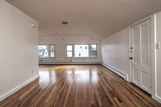 83 Hawley Ave in Milford, CT - Building Photo - Building Photo