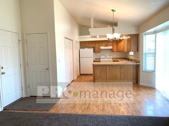 1122 Matchpoint Dr in Ammon, ID - Building Photo - Building Photo