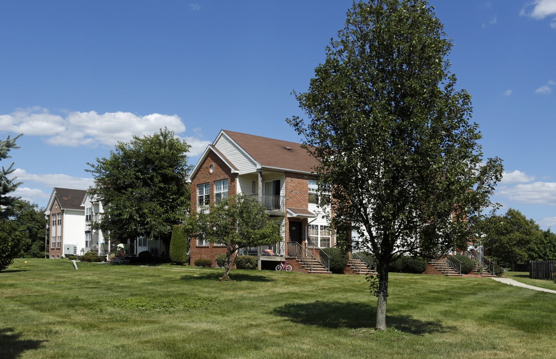 Countryside Apartments in Somerset, NJ - Building Photo