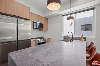849 N June St in Los Angeles, CA - Building Photo - Building Photo