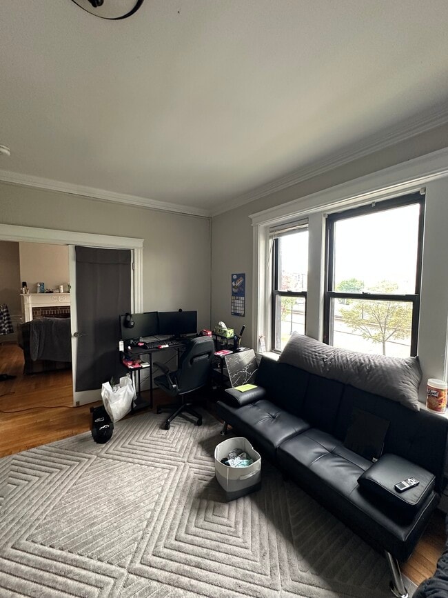 1653 Commonwealth Ave, Unit #4 in Boston, MA - Building Photo - Building Photo