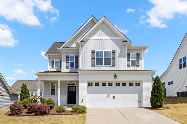 352 Cascade Hills Ln