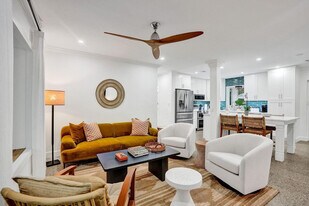 2120 NE 53rd St in Fort Lauderdale, FL - Building Photo