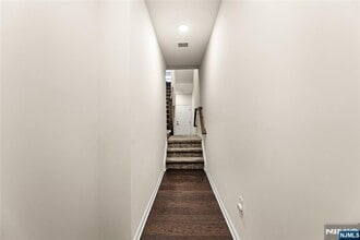 56 Arnold Dr in Wood Ridge, NJ - Building Photo - Building Photo