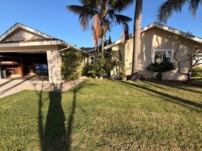 19602 Trident Ln in Huntington Beach, CA - Building Photo - Building Photo