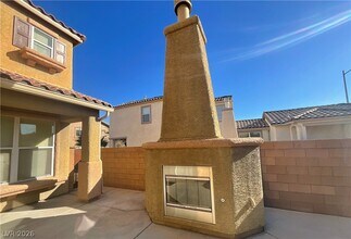 8996 Partridge Hill St in Las Vegas, NV - Building Photo - Building Photo