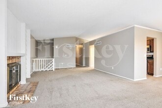1 Berry Ct in Lake St. Louis, MO - Building Photo - Building Photo