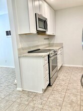 5051 La Jolla Blvd in San Diego, CA - Building Photo - Building Photo
