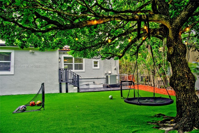 property at 7 Montilla Ave