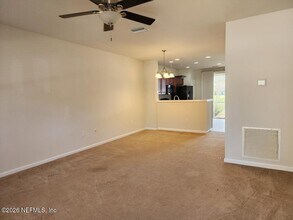6694 Arching Branch Cir in Jacksonville, FL - Building Photo - Building Photo