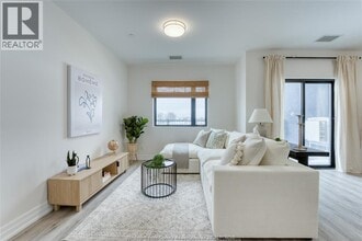 7337 Meo Blvd in Lasalle, ON - Building Photo - Building Photo