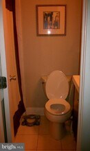 2351 Christian St-Unit -1-A in Philadelphia, PA - Foto de edificio - Building Photo