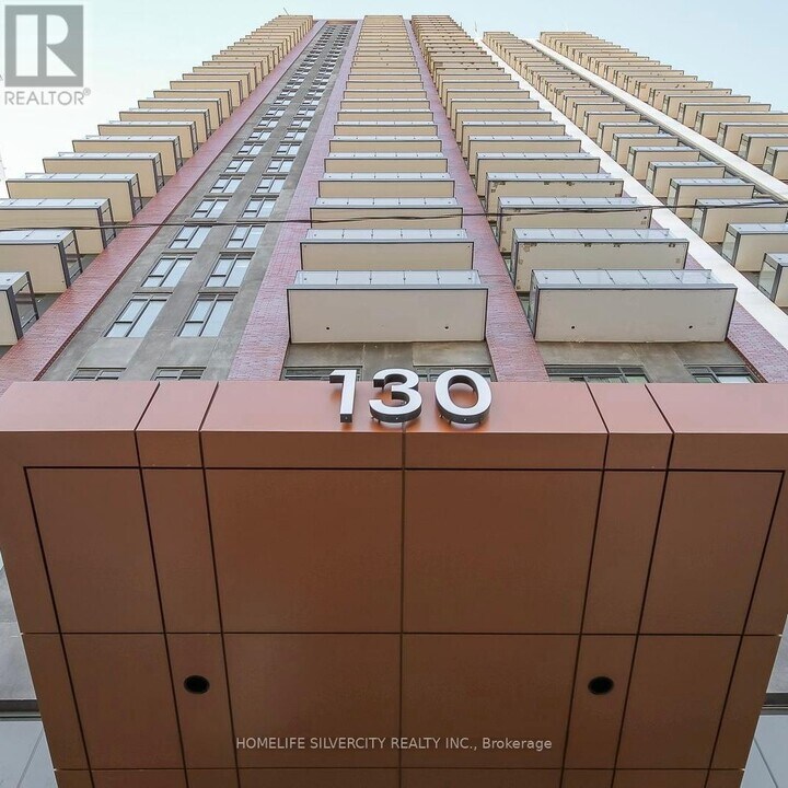 130-2130 River St in Toronto, ON - Building Photo