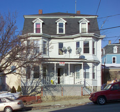 934 Middle St in Fall River, MA - Building Photo - Building Photo