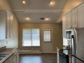 4890 Larkspur Ln in College Park, GA - Building Photo - Building Photo