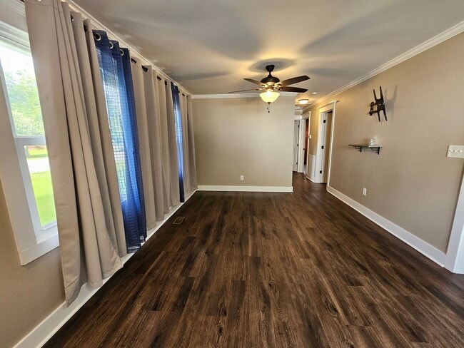 16 White Oak St in Jacksonville, NC - Building Photo - Building Photo