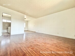 7357 Sepulveda Blvd, Unit 24 in Los Angeles, CA - Building Photo - Building Photo