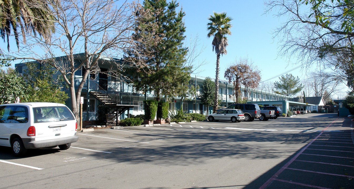 Lucera Apartments in Santa Rosa, CA - Foto de edificio