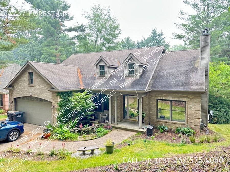 4737 Forest Creek Dr in Kalamazoo, MI - Building Photo