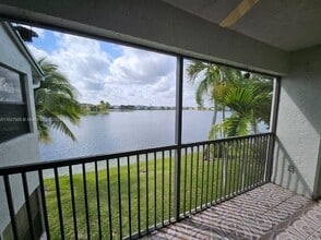 1024 S Independence Dr, Unit 1024E in Homestead, FL - Building Photo - Building Photo