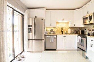 726 NW 98th Cir in Plantation, FL - Building Photo - Building Photo
