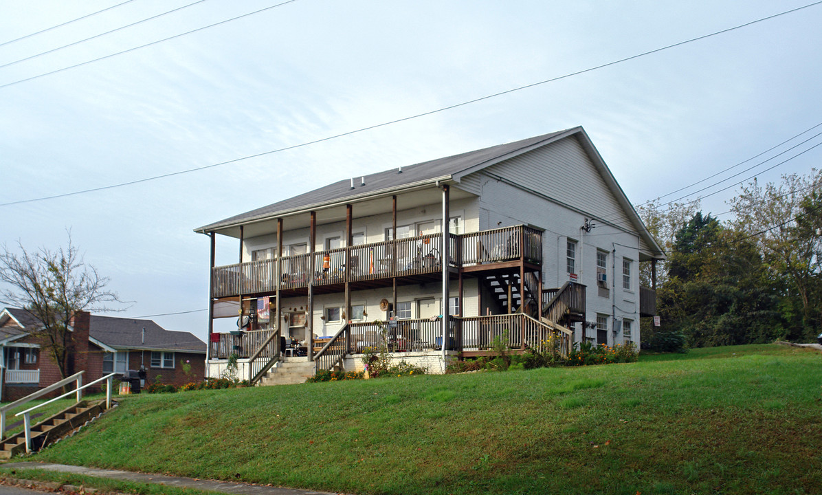 4205 Mccalla Ave in Knoxville, TN - Building Photo