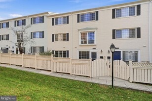 1603 N Van Dorn St in Alexandria, VA - Building Photo