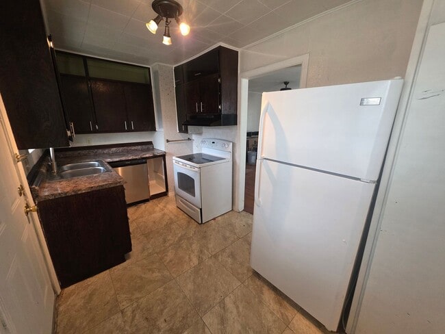 property at 2912 NW 46th St