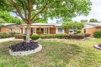 11323 Rupley Ln in Dallas, TX - Building Photo - Building Photo