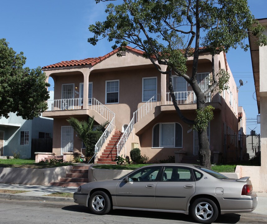 2216-2224 Locust Ave in Long Beach, CA - Building Photo