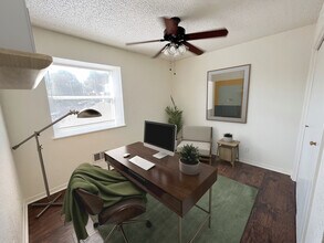 2802 Westhill Dr, Unit 102 in Austin, TX - Building Photo - Building Photo