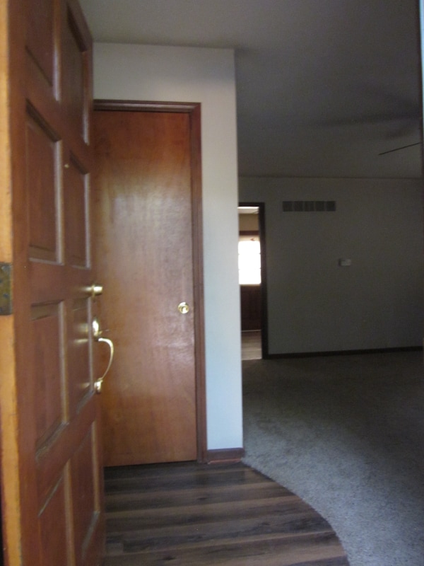 427 S Cardinal Dr in Olathe, KS - Building Photo - Building Photo