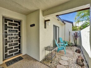 8511 Casa Del Lago in Boca Raton, FL - Building Photo - Building Photo