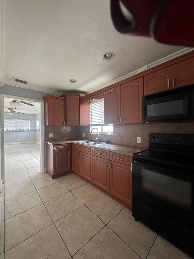 property at 258 E 12th St