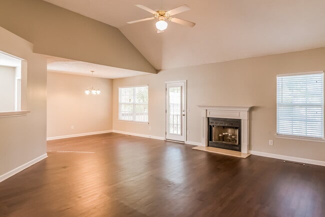 1004 Blue Mountain Ln in Nashville, TN - Building Photo - Building Photo