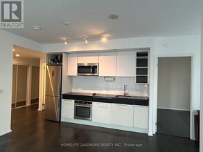 68 Shuter St in Toronto, ON - Building Photo - Building Photo