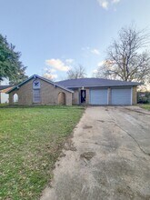 2024 Stones throw Dr in Bay City, TX - Building Photo - Building Photo