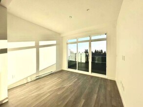 15733 85 Av in Surrey, BC - Building Photo - Building Photo