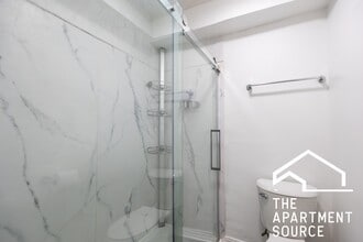 1844 W Henderson St in Chicago, IL - Foto de edificio - Building Photo