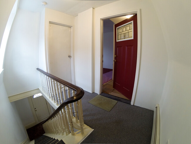 52 Main St, Unit 3