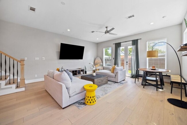 4506 Hardy St in Houston, TX - Foto de edificio - Building Photo