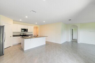 2520 Harmonia Hammock Rd in Harmony, FL - Building Photo - Building Photo