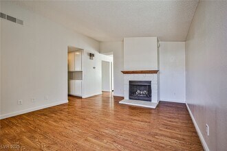 1505 Wintergreen Dr in Las Vegas, NV - Building Photo - Building Photo
