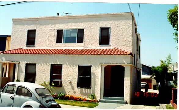 1431-1437 E Hellman St in Long Beach, CA - Building Photo - Building Photo