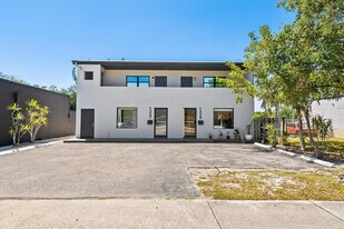1339 Ave in Oakland Park, FL - Building Photo