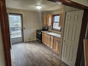 150 Edgewater Rd, Unit 1A in Elizabethton, TN - Foto de edificio - Building Photo