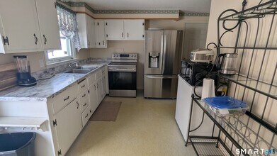 3 Mountain View Dr in Rocky Hill, CT - Building Photo - Building Photo