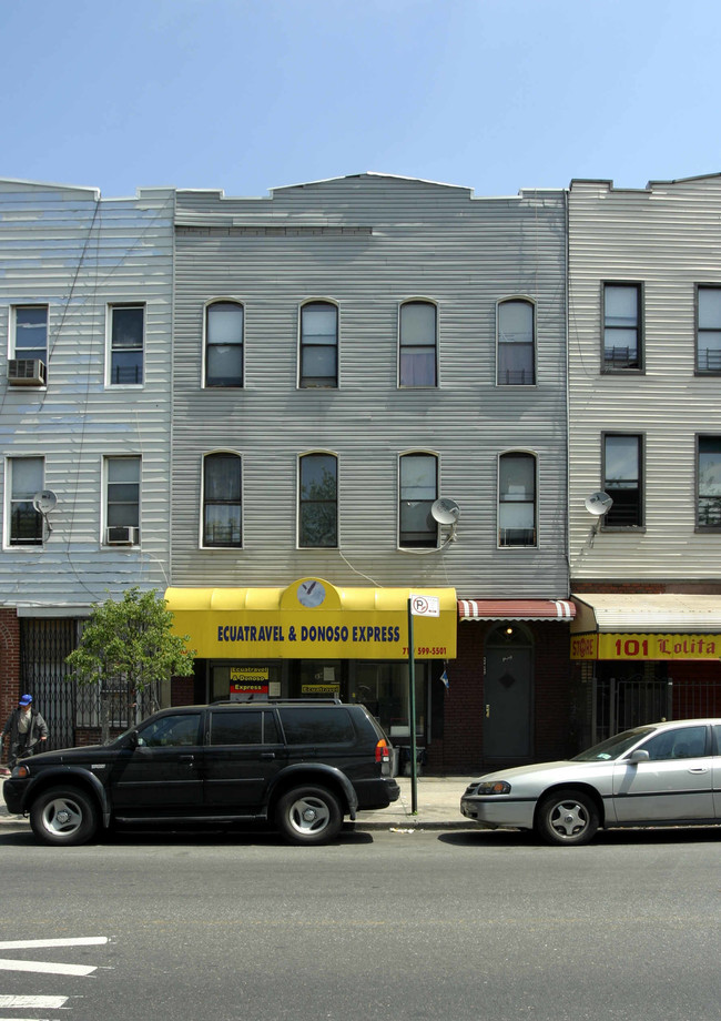 99 Wilson Ave in Brooklyn, NY - Building Photo - Building Photo