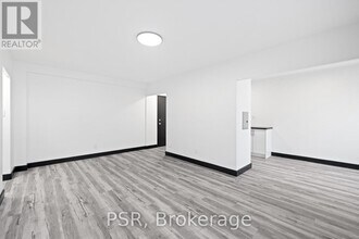 600 Eglinton Ave W in Toronto, ON - Building Photo - Building Photo